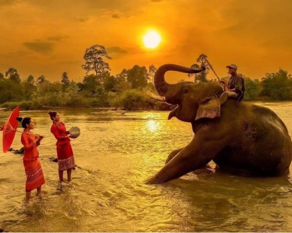 DỰ ÁN ĐIỂM DU LỊCH, THƯƠNG MẠI VÀ DỊCH VỤ