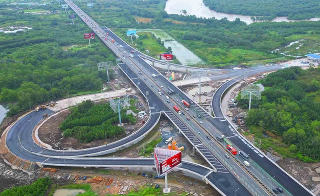 caunhontrachvanhdai-anh-toan-1755602116913803443886
