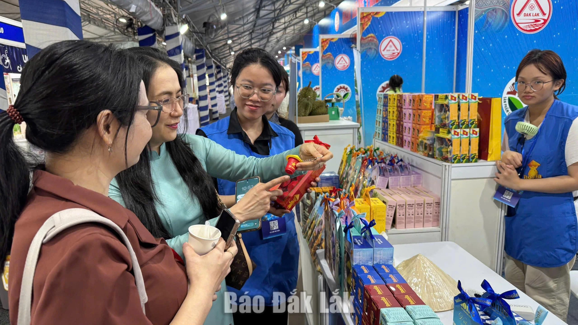 gd_so_cong_thuong_tham_gia_hoi_cho_20261008215142