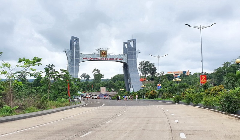 gia-lai-voi-muc-tieu-dua-cua-khau-quoc-te-le-thanh-thanh-noi-giao-thuong-nhon-nhip1760781266