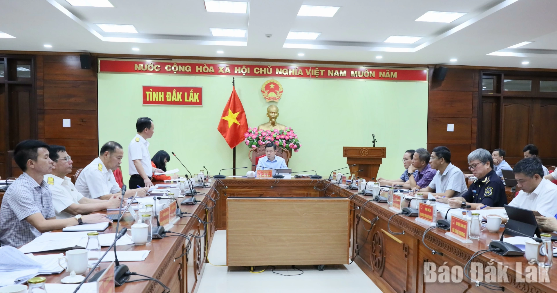 Tháo gỡ khó khăn cho các dự án trọng điểm, tạo động lực tăng trưởng kinh tế
